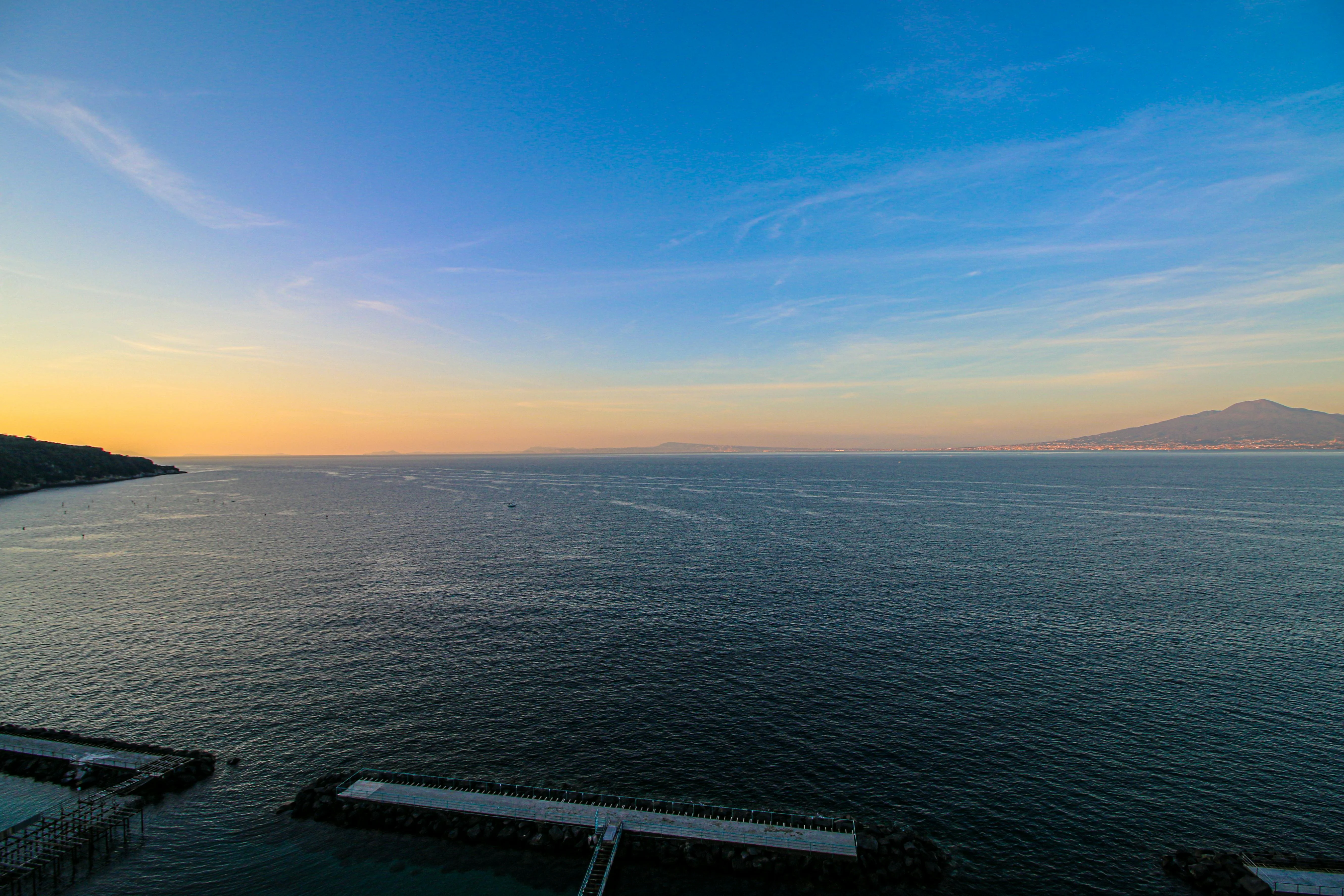 איים רחוקים